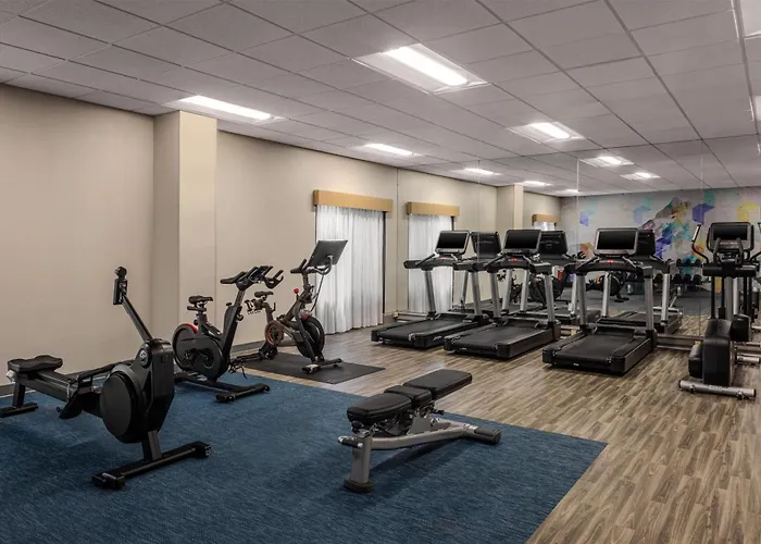 Hyatt Place Airport/Lake Pointe