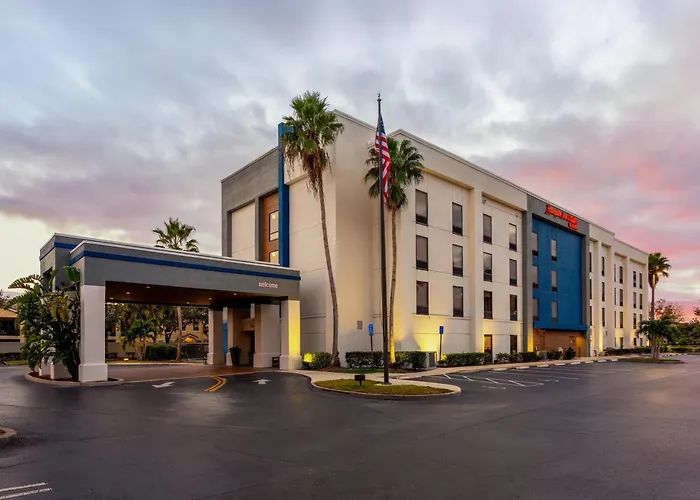 Hampton Inn & Suites