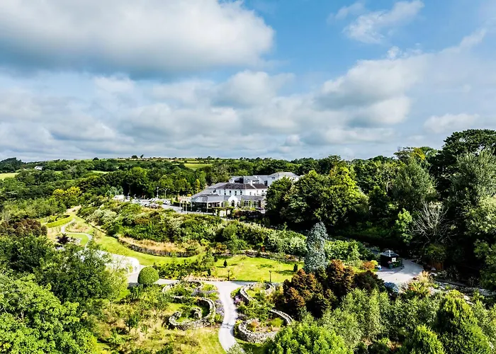 Fernhill House Hotel & Gardens