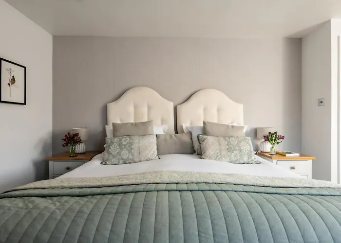 The Lansdowne Boutique Rooms With Breakfast - Adults Only