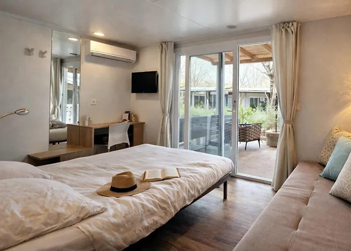 Boutique Mobile Homes Ulikarovinj (Adults Only)