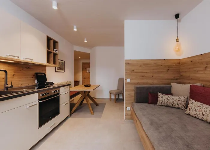 Residence Obermoarhof - Family Apartments With Pool & Playground