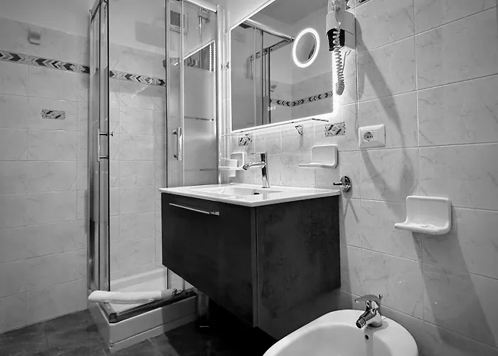 Hotel Bucaneve