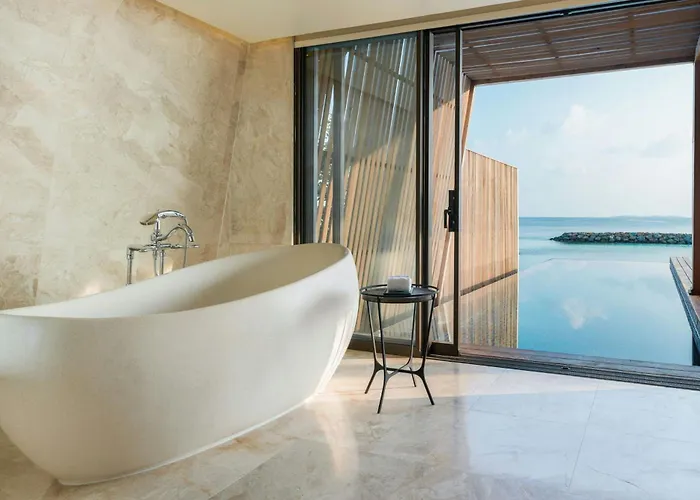 The St. Regis Maldives Vommuli Resort Hulhudheli
