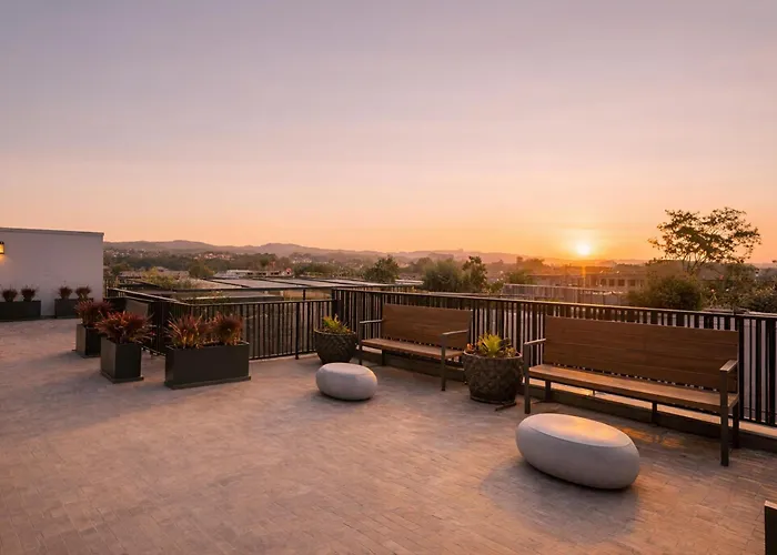 Los Angeles Premium City Suites - Free Secured Parking