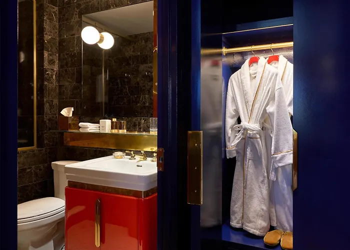 The Manner, The Unbound Collection By Hyatt
