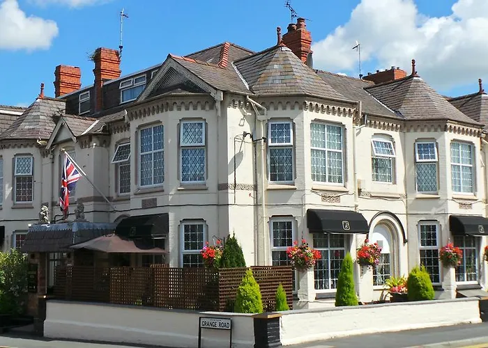 Brookside & Restaurant, Suitable For Solo Travelers Couples Educational Groups Families & Contractors Welcome