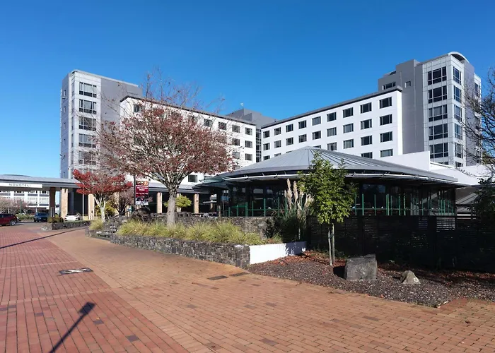Novotel Lakeside