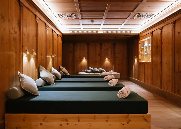 Hotel La Perla: The Leading Hotels Of The World Kurfar