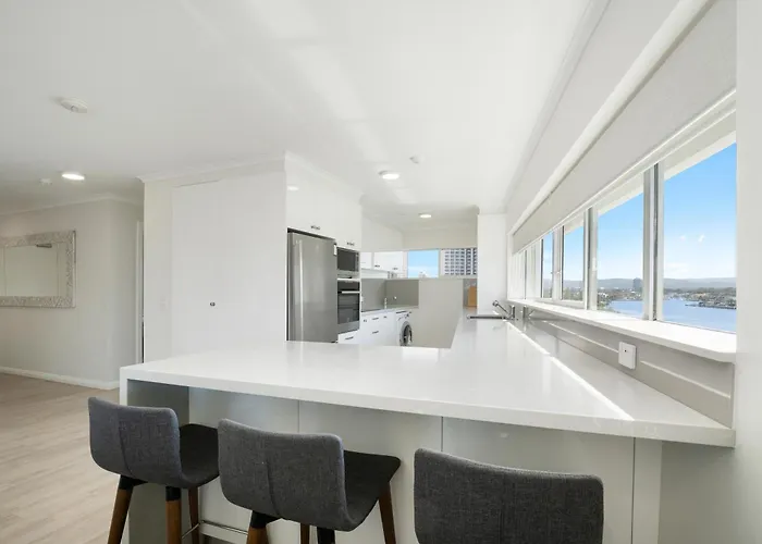 Narrowneck Court Holiday Apartments
