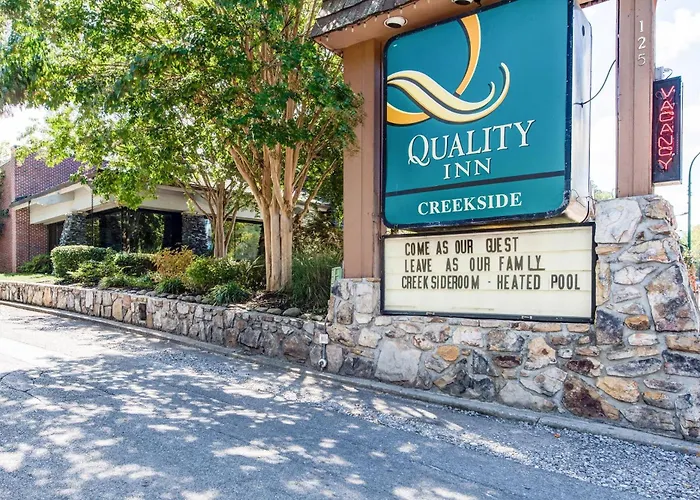 Quality Creekside - Downtown