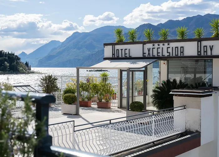 Hotel Excelsior Bay