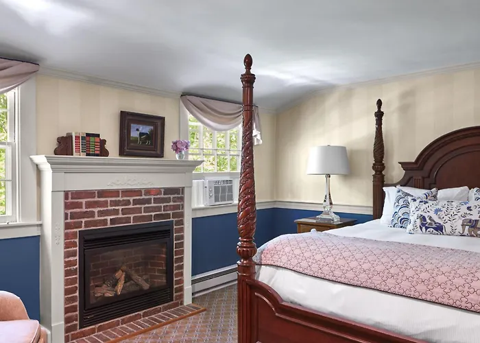 Cape Arundel Inn And Resort