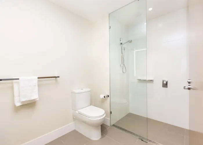 Calamvale Hotel Suites And Conference Centre