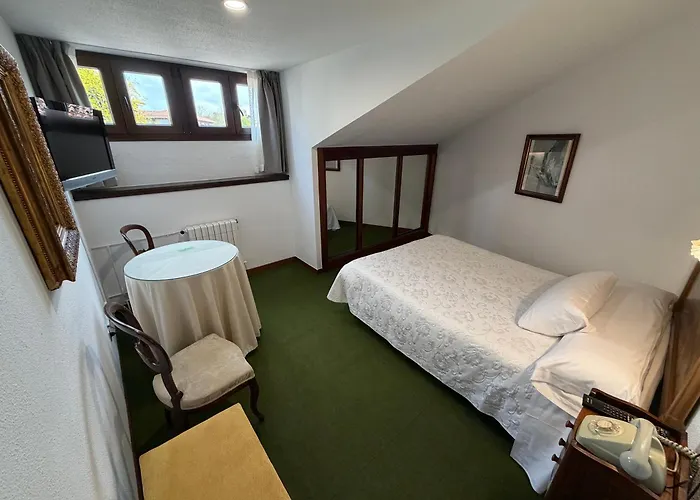 Hotel Santillana
