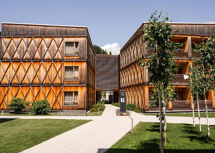 Tirol Lodge
