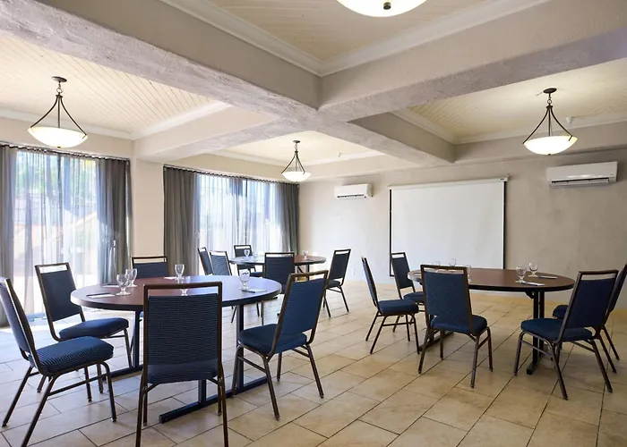 Fairfield Inn & Suites San Diego Old Town