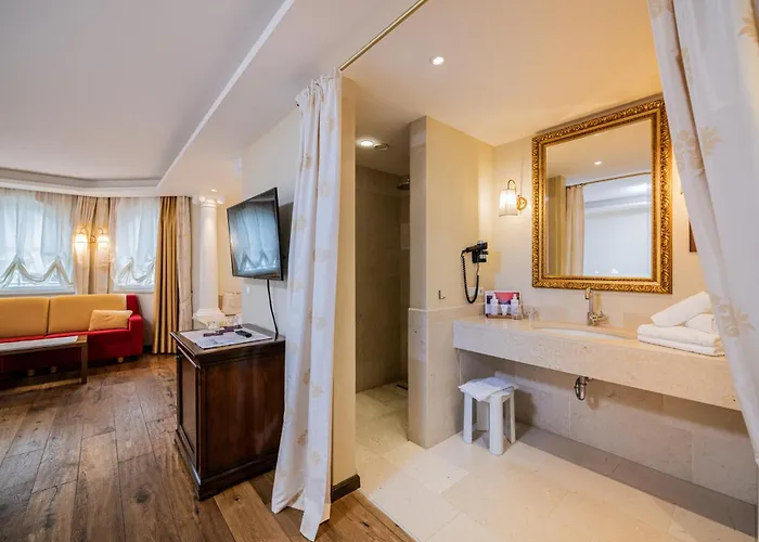 Hotel Famelí Olang