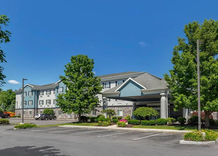 Comfort Inn & Suites East Greenbush - Albany