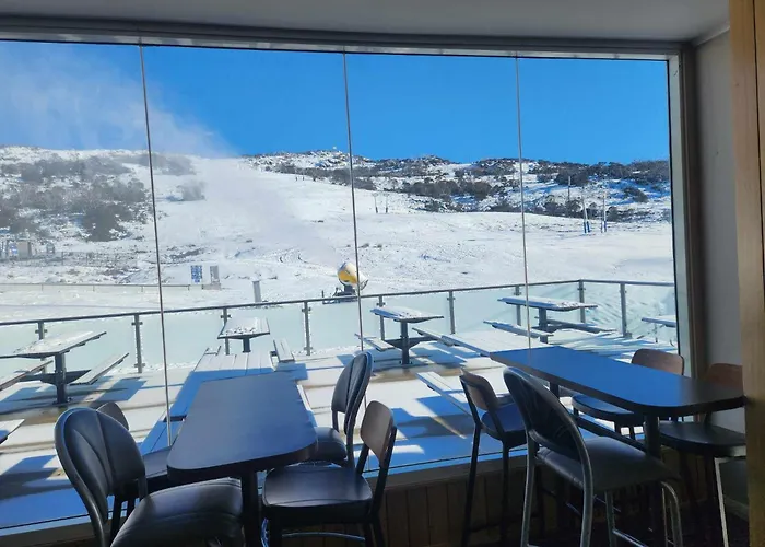 Smiggins Hotel & Chalet Apartments