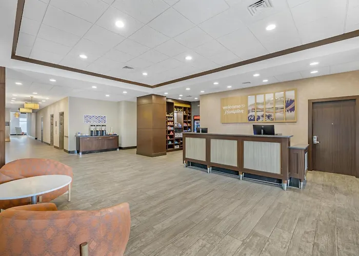 Hampton Inn & Suites