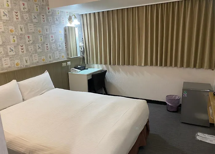 Sunny Hotel