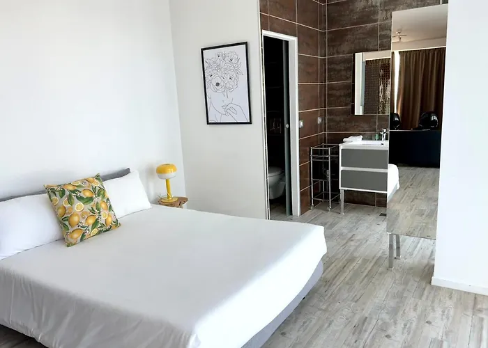 Appart' Hotel La Girafe - Marseille Est La Penne-sur-Huveaune
