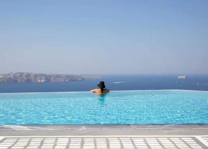 Erosantorini Estate