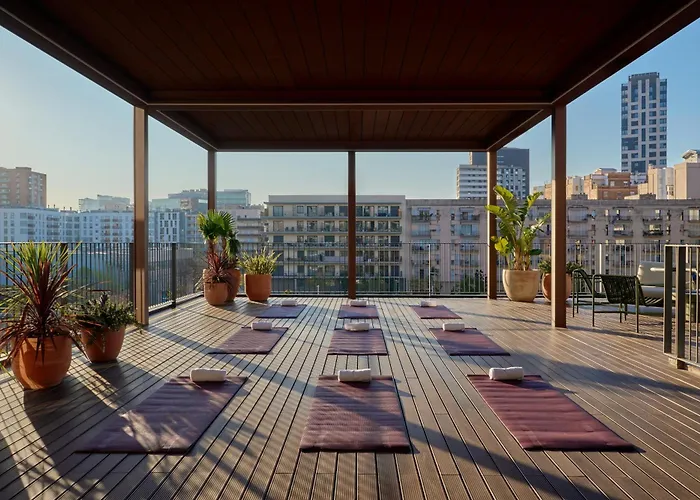 The Social Hub Barcelona Poblenou Extended Stay