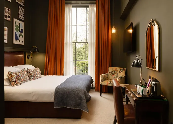 The Churchill Hotel