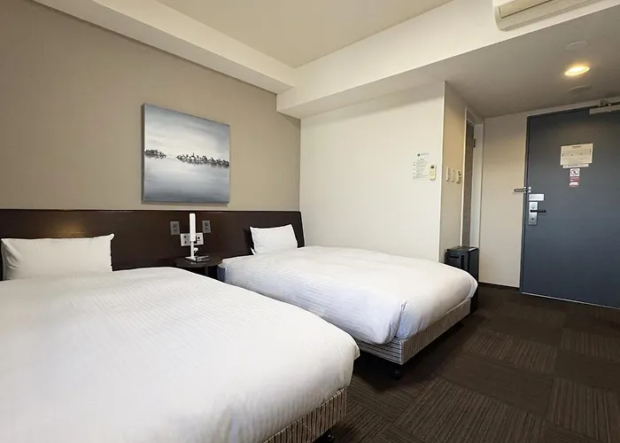 Hotel Route-Inn Nagoya Imaike Ekimae