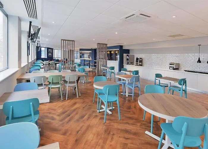 Travelodge Woking Central
