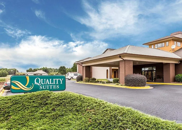 Quality Suites Hickory South