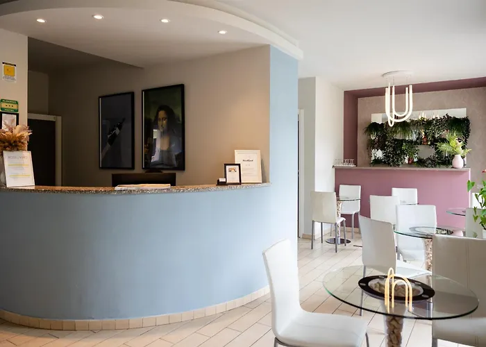 Hotel Rossovino Como
