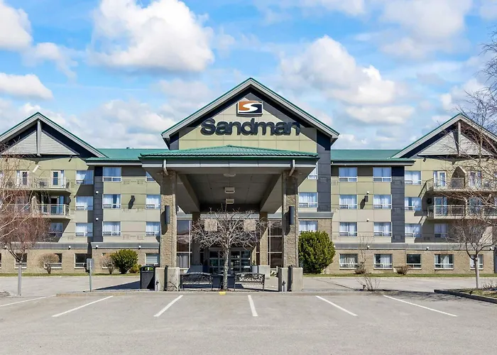 Sandman Hotel & Suites Calgary West