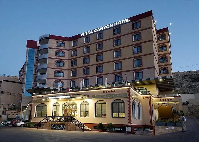 Petra Canyon Hotel