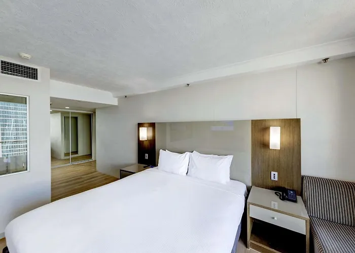 Novotel Surfers Paradise