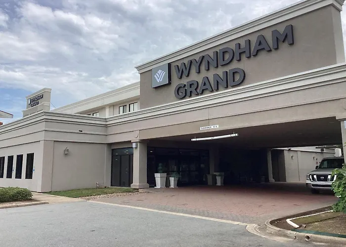 Wyndham Grand Executive Center Little Rock Airport