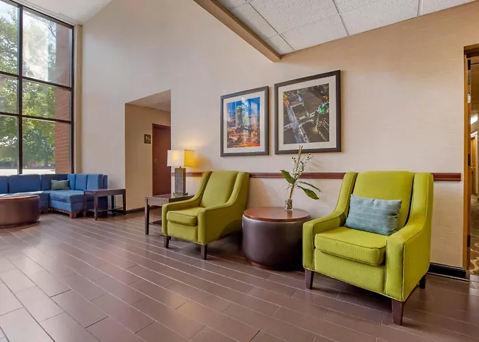 Comfort Suites Regency Park