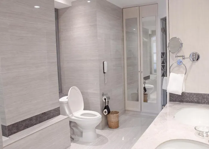 Vivere Hotel Muntinlupa City