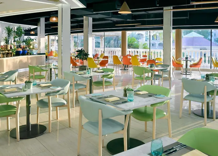 Swissôtel Al Murooj Dubaï