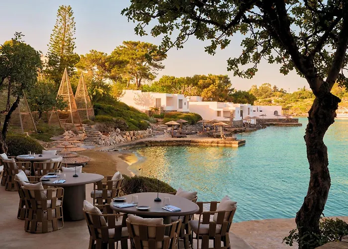 Minos Beach Art , A Member Of Design s