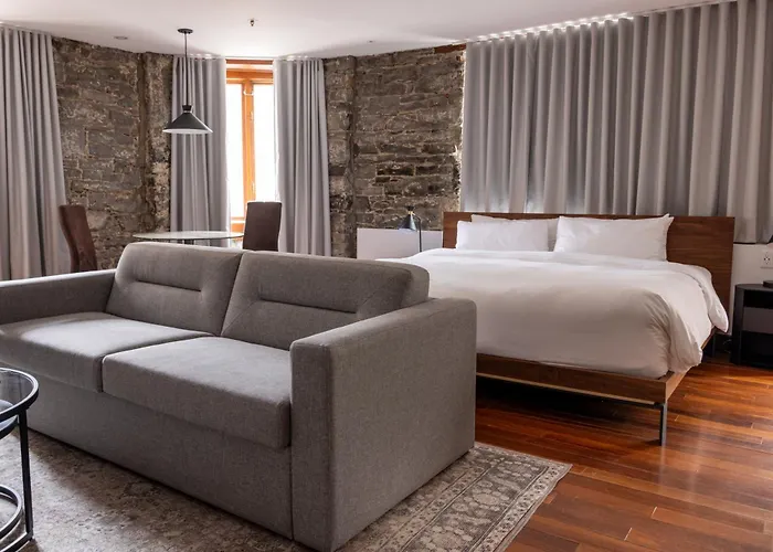 Lofts Du Vieux-Port By Gray Collection