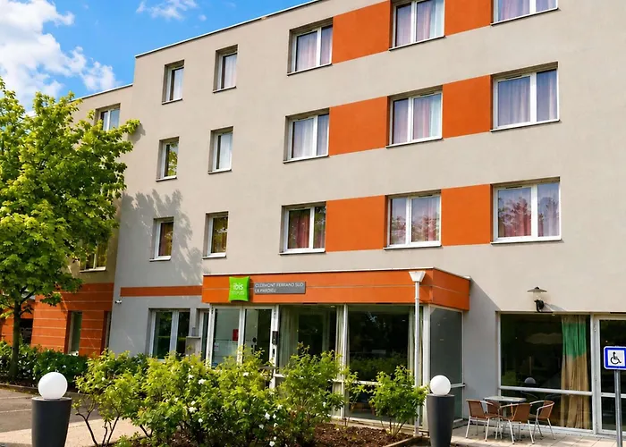 Kyriad Clermont-Ferrand-Sud - La Pardieu