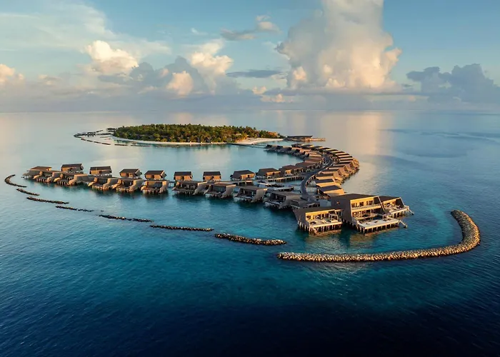 The St. Regis Maldives Vommuli Resort Hulhudheli