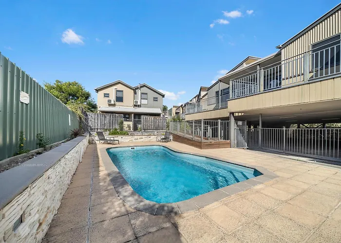 Sovereign Views Apartments