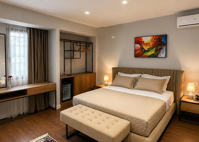 313 Villa City Center