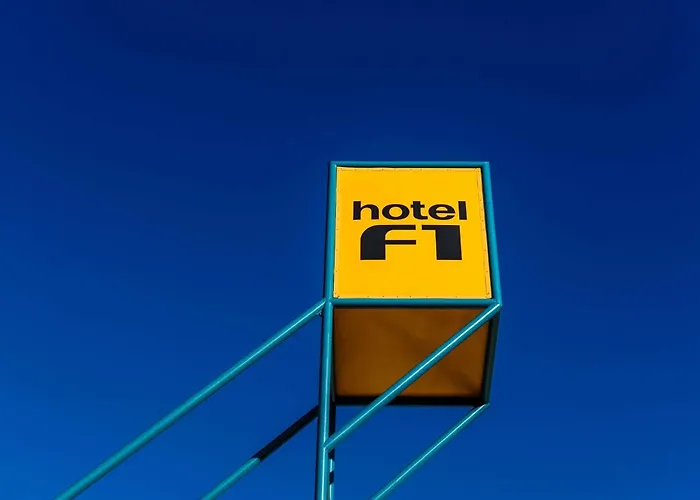 Hotel F1 Maurepas