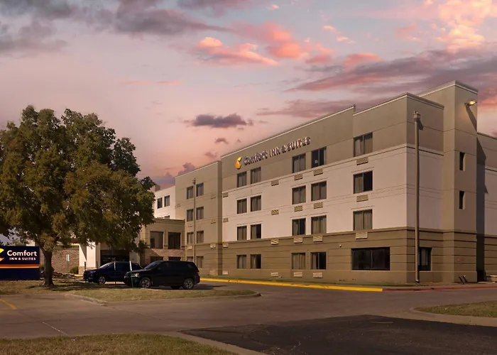 Comfort Inn & Suites Wichita Northeast