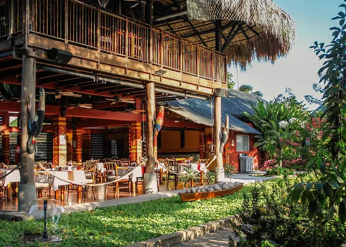 Decameron Decalodge Ticuna